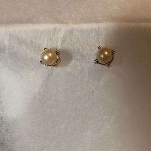 Pearl ? Costume jewelry